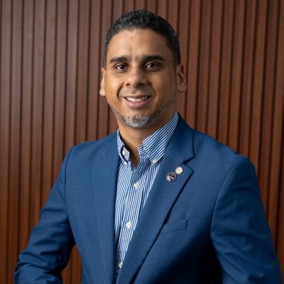 Dr. Rafael Estevez
